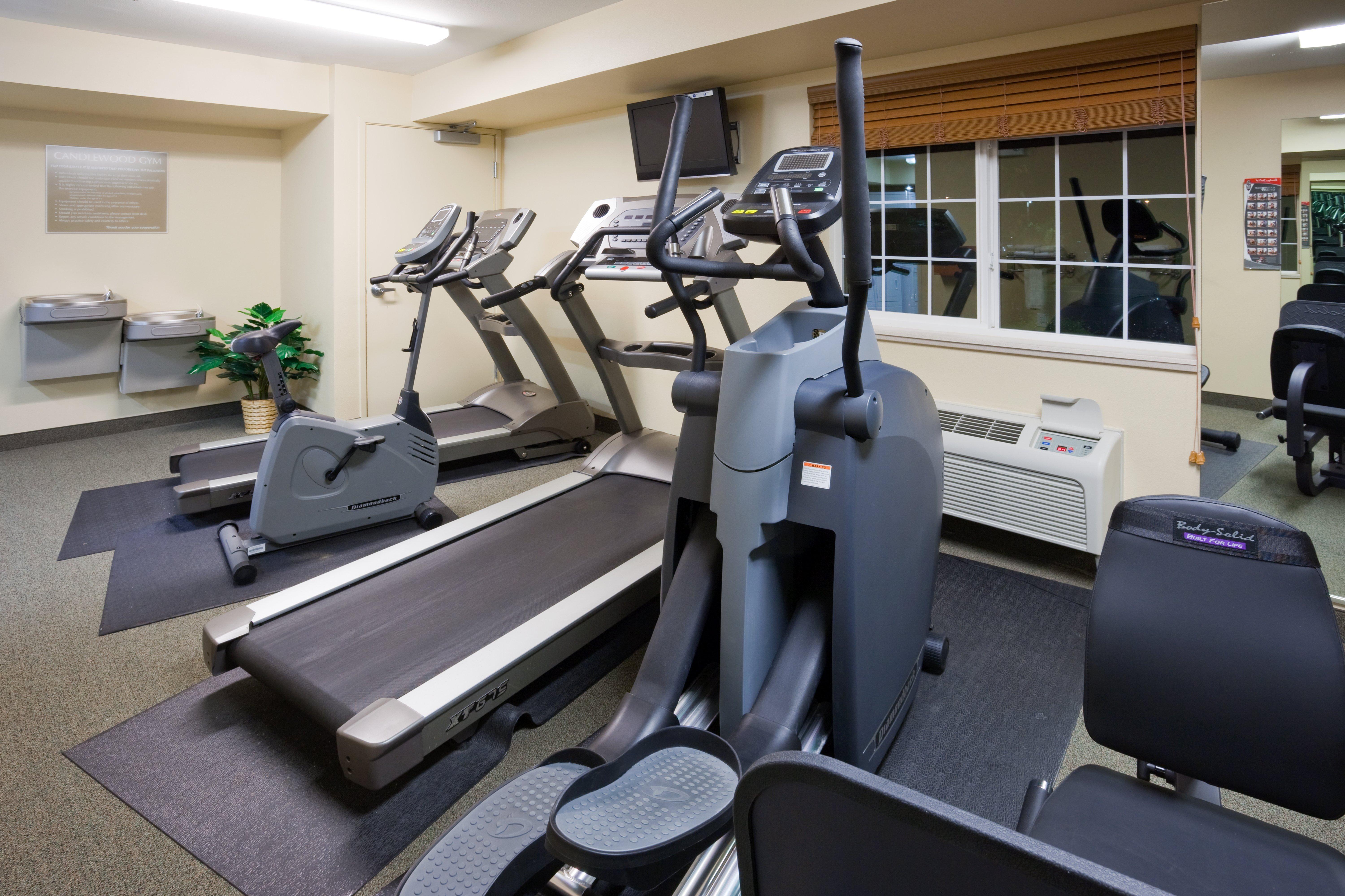 Candlewood Suites Milwaukee Brown Deer, An Ihg Hotel Bagian luar foto