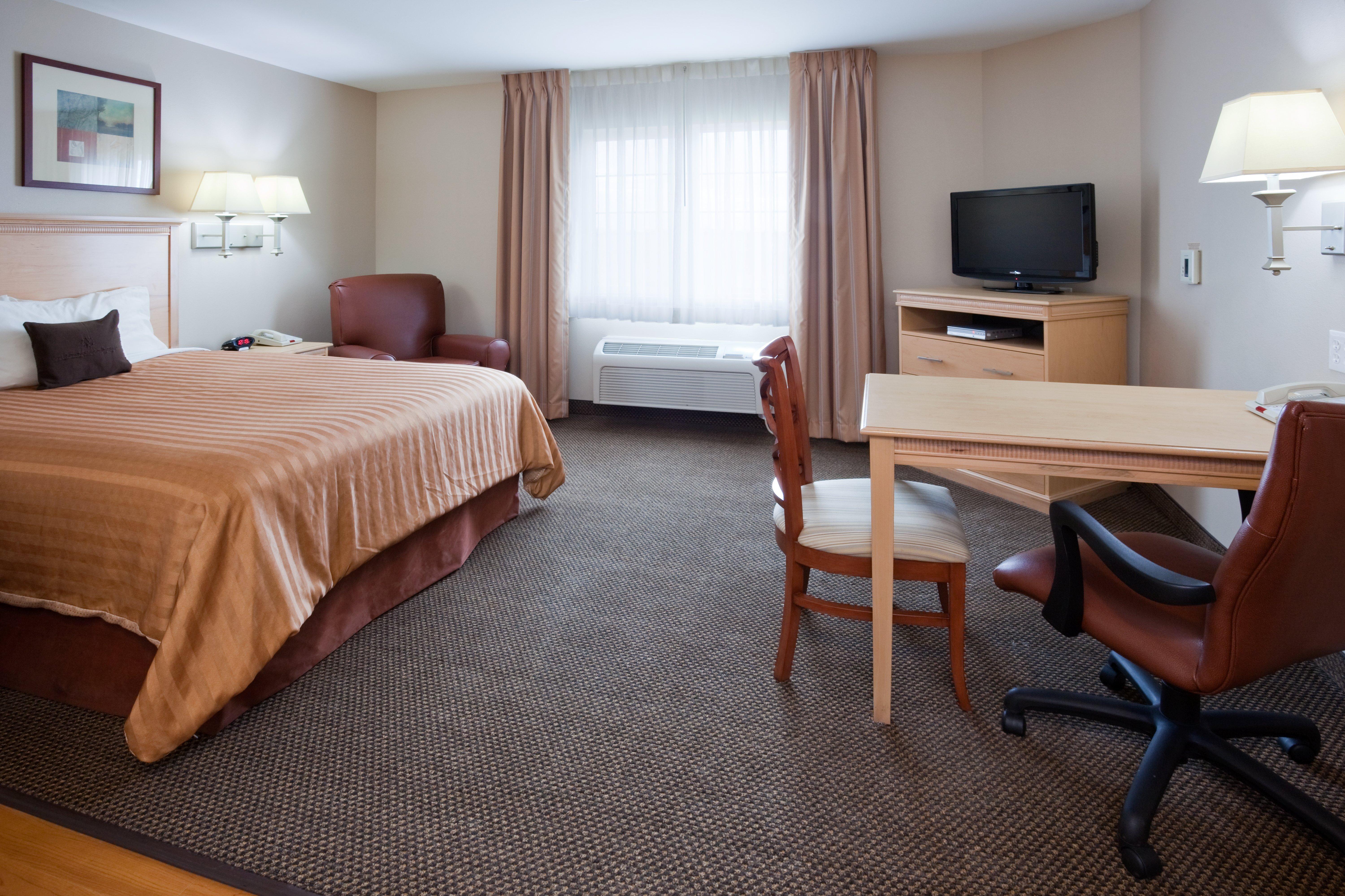 Candlewood Suites Milwaukee Brown Deer, An Ihg Hotel Bagian luar foto