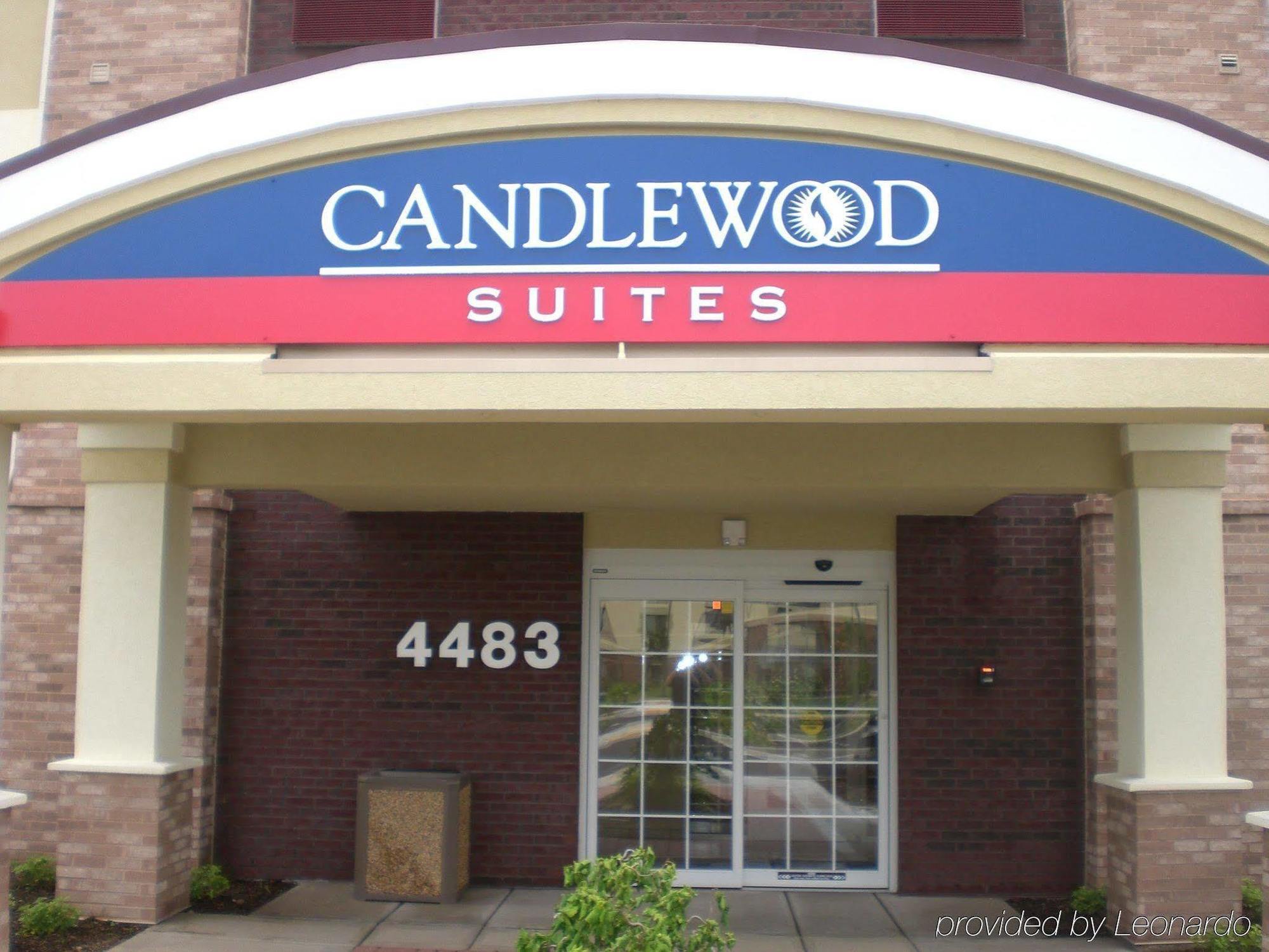 Candlewood Suites Milwaukee Brown Deer, An Ihg Hotel Bagian luar foto