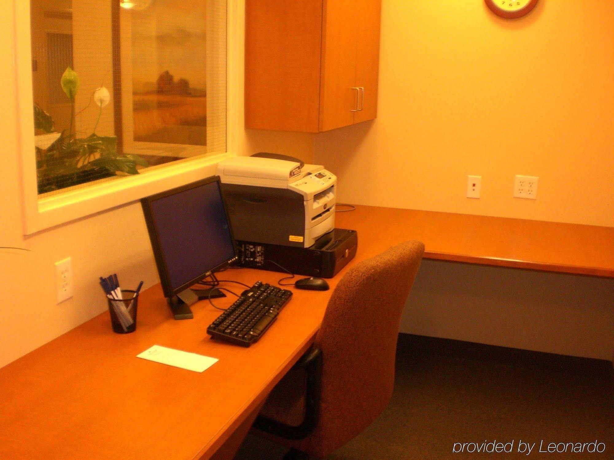 Candlewood Suites Milwaukee Brown Deer, An Ihg Hotel Fasilitas foto